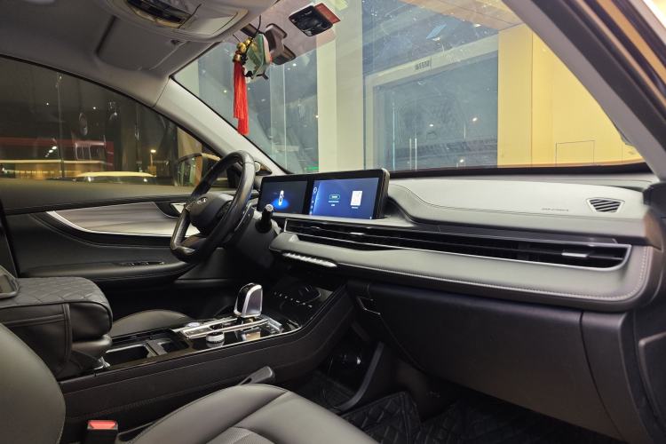 Used Chery Tiggo 8 PLUS 2021 290TGDI DCT Haoting Edition Interior 12
