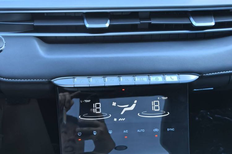 Used Chery Tiggo 8 PLUS 2021 290TGDI DCT Haoting Edition Interior 3