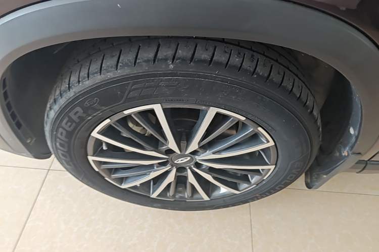 Used Chery Tiggo 8 PLUS 2021 290TGDI DCT Haoting Edition Left Front Wheel Hub
