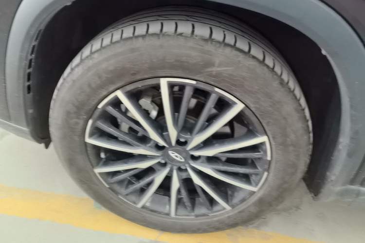 Used Chery Tiggo 8 PLUS 2021 290TGDI DCT Luxury Edition Left Front Wheel Hub