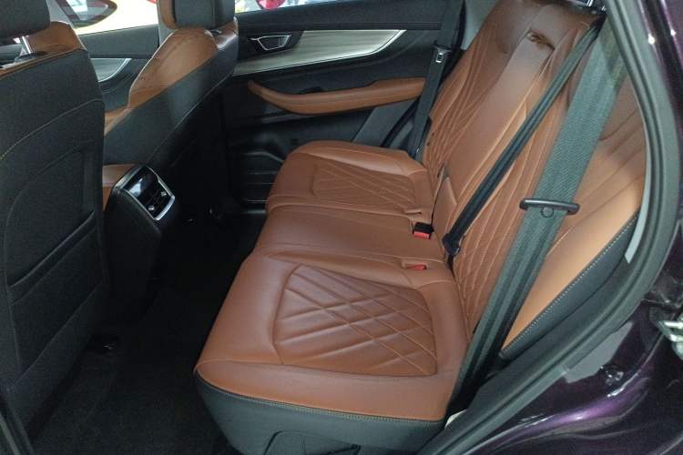 Used Chery Tiggo 8 PLUS 2021 290TGDI DCT Luxury Edition Left Rear Seat