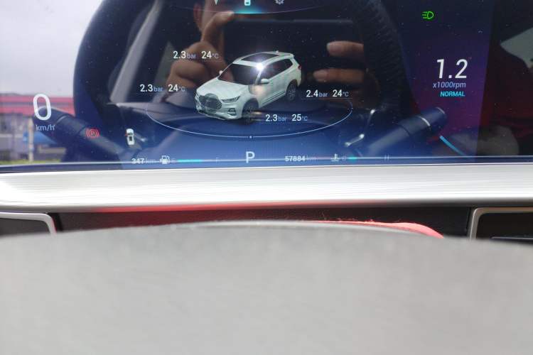 Used Chery Tiggo 8 PLUS 2021 290TGDI DCT Luxury Edition Odometer Close Up