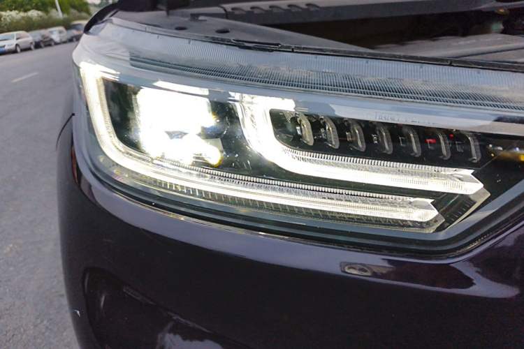 Used Chery Tiggo 8 PLUS  Right Front Headlight