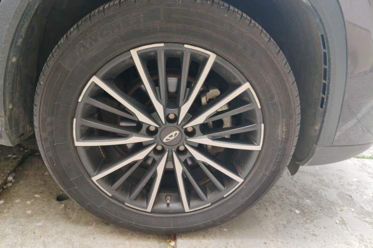 Used Chery Tiggo 8 PLUS 2021 290TGDI DCT Luxury Edition Right Front Wheel Hub