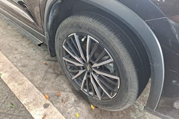 Used Chery Tiggo 8 PLUS 2021 290TGDI DCT Luxury Edition Right Front Wheel Hub