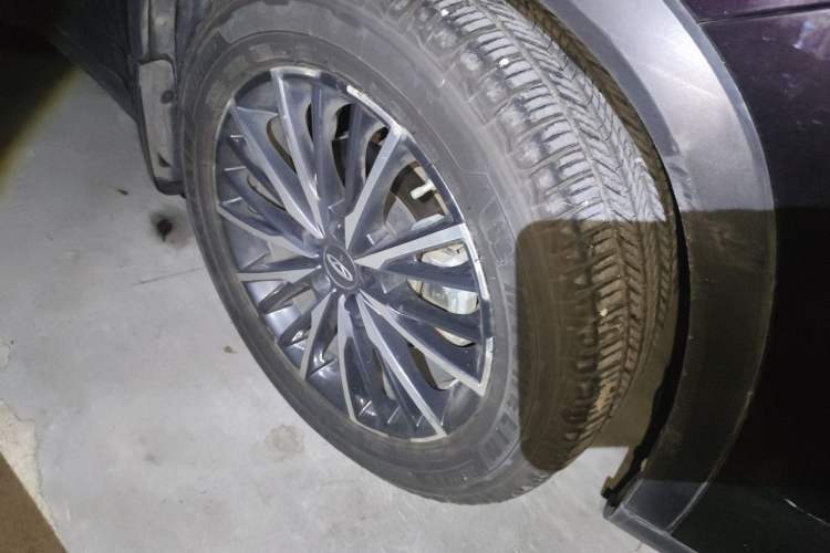 Used Chery Tiggo 8 PLUS 2021 290TGDI DCT Haoting Edition Right Front Wheel Hub