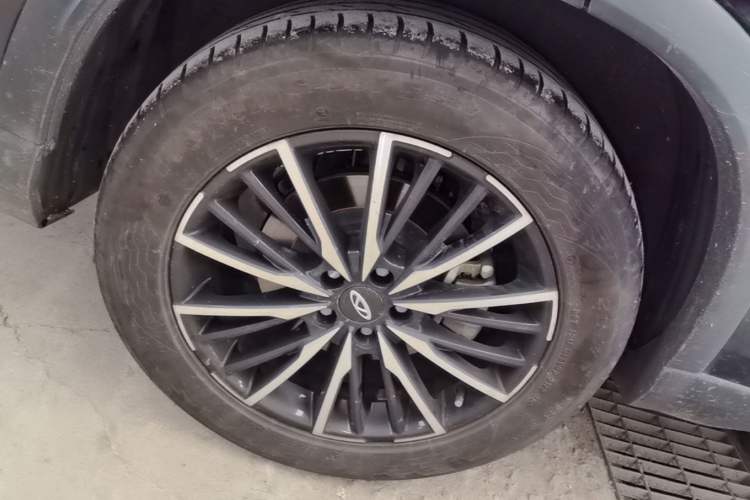 Used Chery Tiggo 8 PLUS 2021 290TGDI DCT Luxury Edition Right Rear Wheel Hub