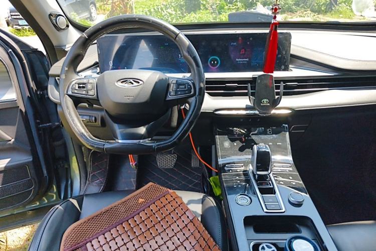 Used Chery Tiggo 8 PLUS 2021 290TGDI DCT Haoting Edition Center Console
