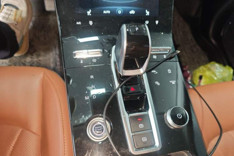 Used Chery Tiggo 8 PLUS 2021 290TGDI DCT Luxury Edition Gear Lever