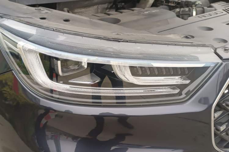 Used Chery Tiggo 8 PLUS 2021 290TGDI DCT Luxury Edition Right Front Headlight