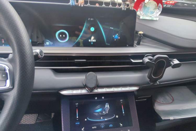 Used Chery Tiggo 8 PLUS 2021 290TGDI DCT Luxury Edition Audio And AC Panel