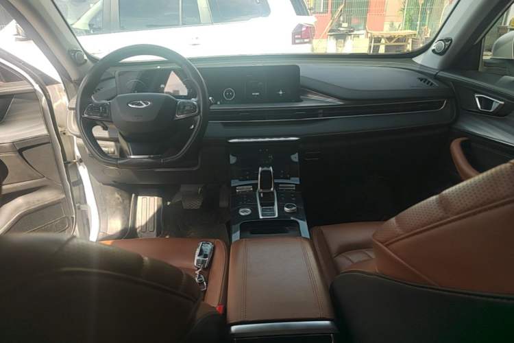 Used Chery Tiggo 8 PLUS 2021 290TGDI DCT Luxury Edition Center Console