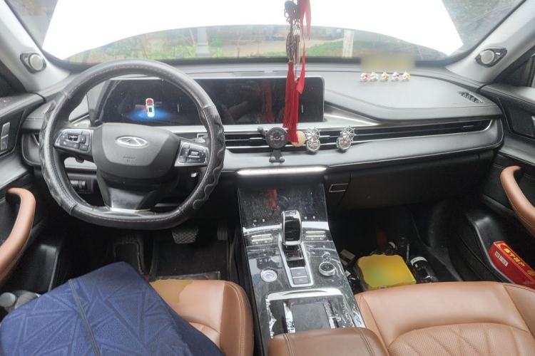Used Chery Tiggo 8 PLUS 2021 290TGDI DCT Luxury Edition Center Console