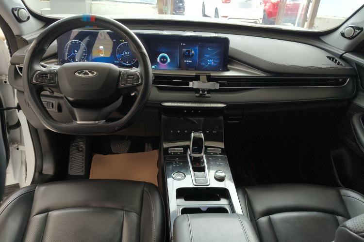 Used Chery Tiggo 8 PLUS 2021 290TGDI DCT Haoting Edition Center Console