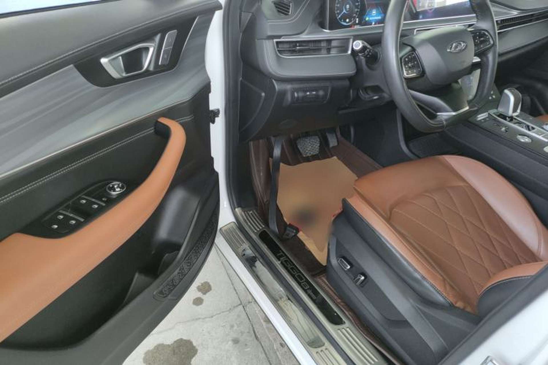 Used Chery Tiggo 8 PLUS 2021 290TGDI DCT Luxury Edition Driver Seat