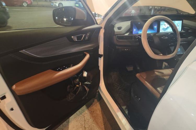 Used Chery Tiggo 8 PLUS 2021 290TGDI DCT Luxury Edition Driver Seat
