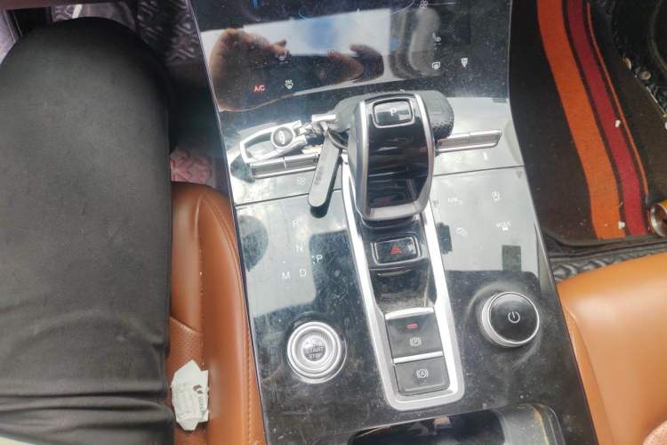 Used Chery Tiggo 8 PLUS 2021 290TGDI DCT Luxury Edition Gear Lever