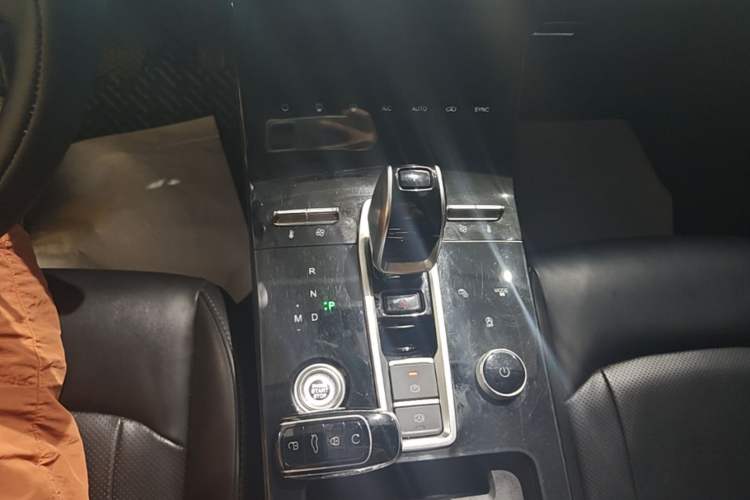 Used Chery Tiggo 8 PLUS 2021 290TGDI DCT Luxury Edition Gear Lever