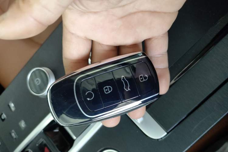 Used Chery Tiggo 8 PLUS 2021 290TGDI DCT Luxury Edition Interior 1