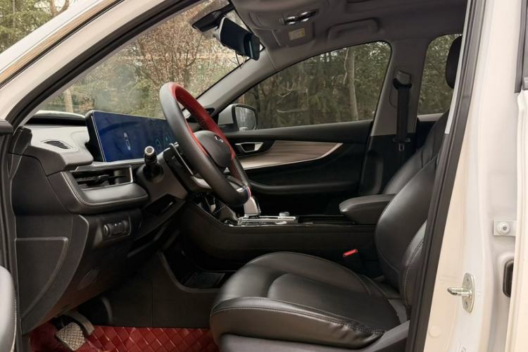 Used Chery Tiggo 8 PLUS 2021 290TGDI DCT Haoting Edition Interior 2