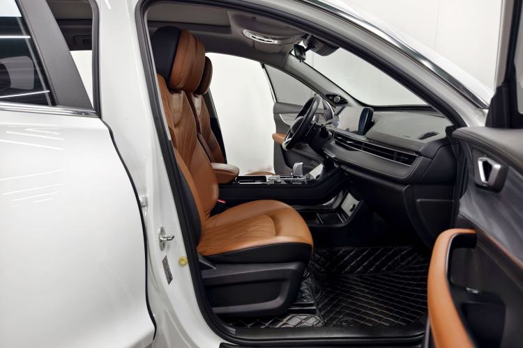 Used Chery Tiggo 8 PLUS 2021 290TGDI DCT Luxury Edition Interior 5