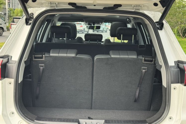 Used Chery Tiggo 8 PLUS 2021 290TGDI DCT Haoting Edition Interior 7
