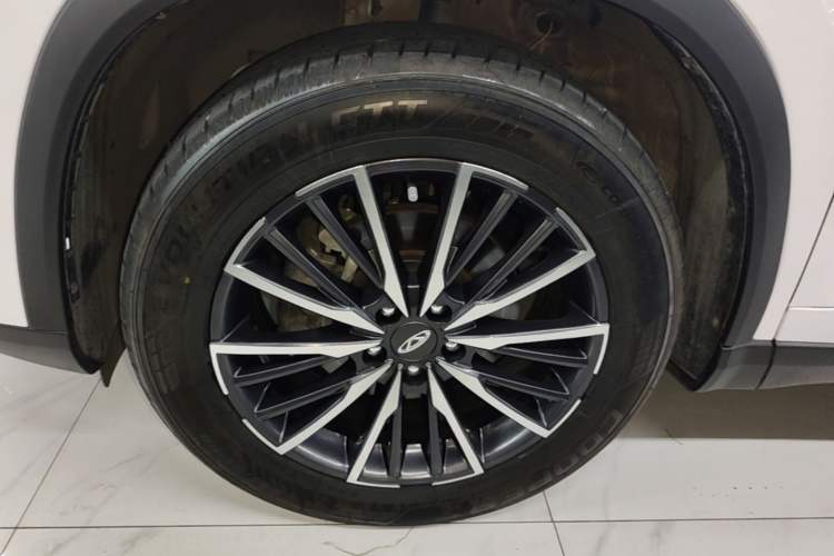 Used Chery Tiggo 8 PLUS 2021 290TGDI DCT Luxury Edition Left Front Wheel Hub