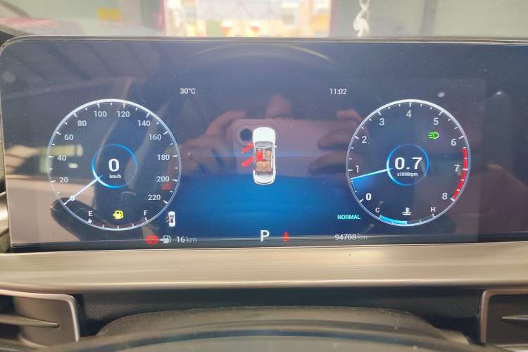 Used Chery Tiggo 8 PLUS 2021 290TGDI DCT Luxury Edition Odometer Close Up