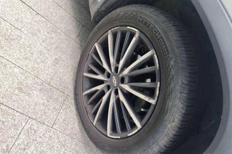 Used Chery Tiggo 8 PLUS 2021 290TGDI DCT Luxury Edition Right Front Wheel Hub