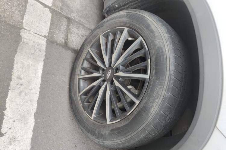 Used Chery Tiggo 8 PLUS 2021 290TGDI DCT Luxury Edition Right Front Wheel Hub