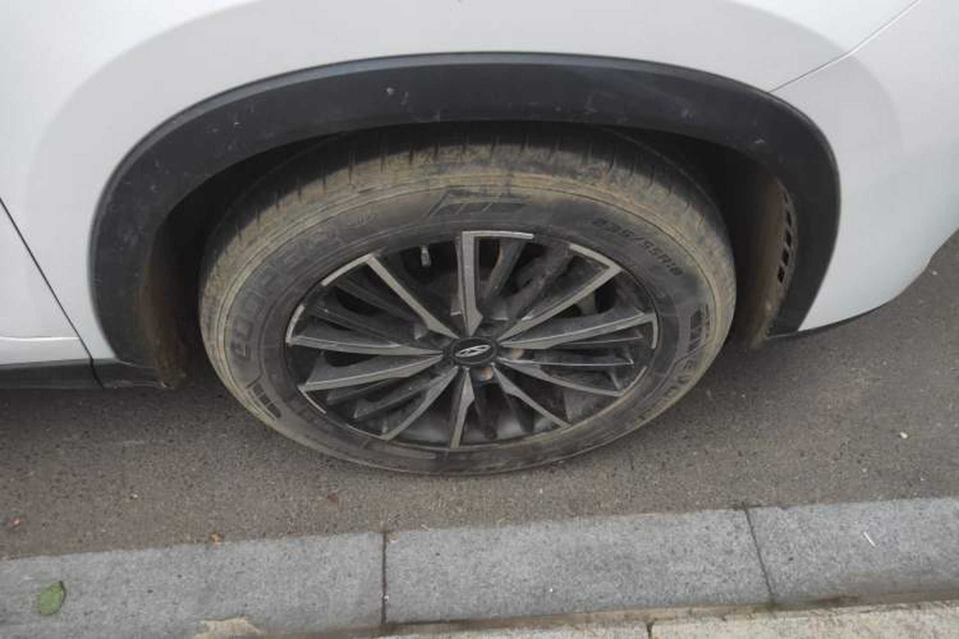Used Chery Tiggo 8 PLUS 2021 290TGDI DCT Haoting Edition Right Front Wheel Hub