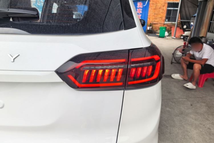 Used Chery Tiggo 8 PLUS 2021 290TGDI DCT Haoting Edition Right Rear Taillight
