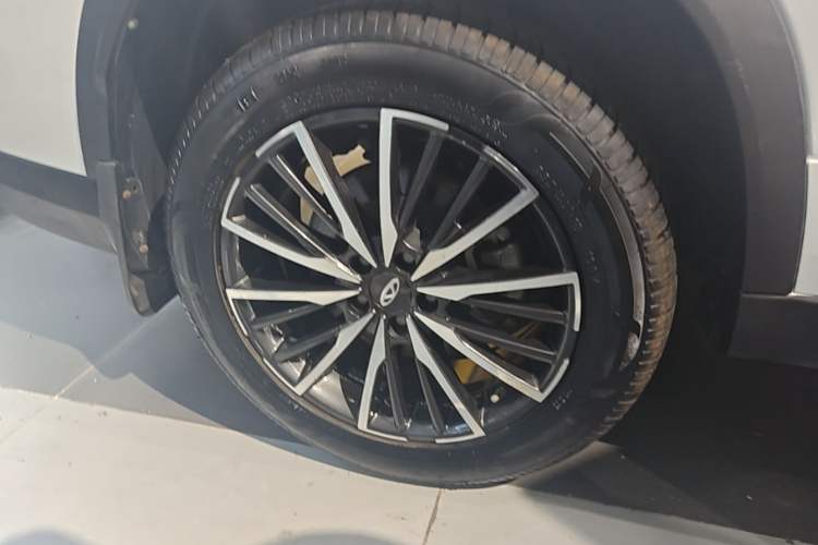 Used Chery Tiggo 8 PLUS 2021 290TGDI DCT Luxury Edition Right Rear Wheel Hub