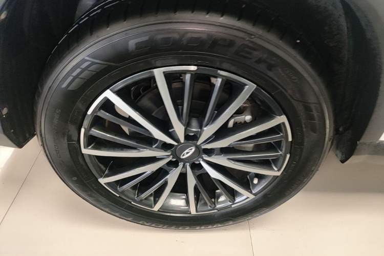 Used Chery Tiggo 8 PLUS 2021 290TGDI DCT Haoting Edition Right Rear Wheel Hub