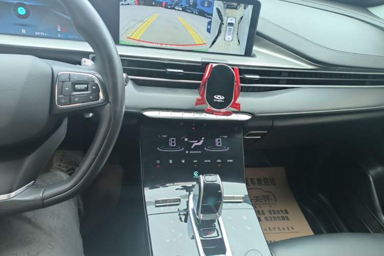 Used Chery Tiggo 8 PLUS 2022 290TGDI DCT Haoting Edition+ Audio And AC Panel