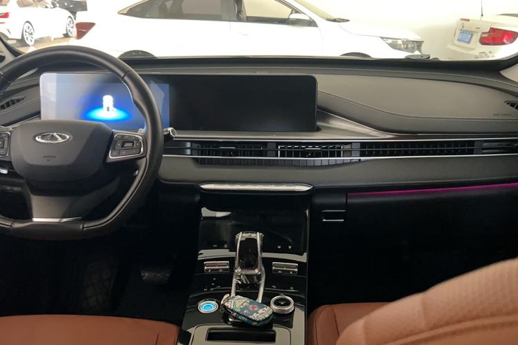 Used Chery Tiggo 8 PLUS 2022 Kunpeng Edition 390TGDI DCT Luxury Version Audio And AC Panel