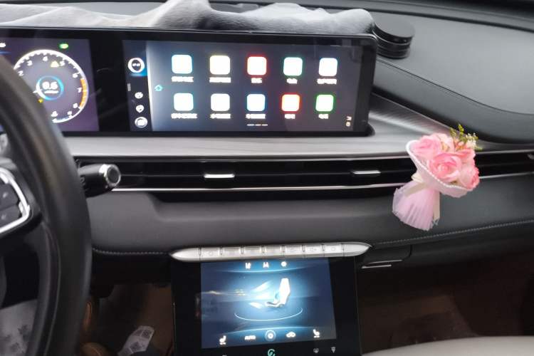 Used Chery Tiggo 8 PLUS 2022 Kunpeng Edition 390TGDI DCT Four-Wheel Drive Luxury Version Audio And AC Panel