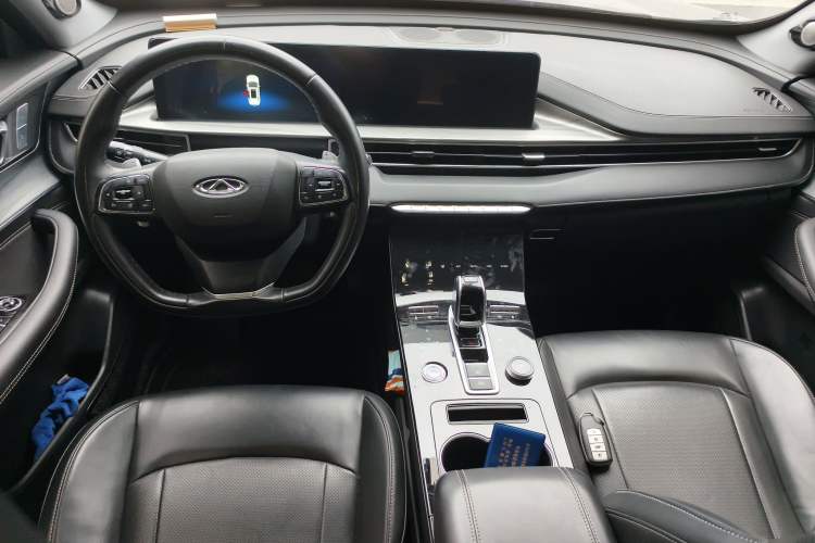 Used Chery Tiggo 8 PLUS 2022 Kunpeng Edition 390TGDI DCT Passion Plus Center Console