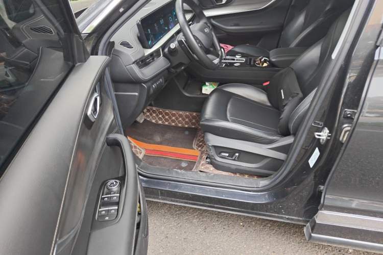 Used Chery Tiggo 8 PLUS 2022 290TGDI DCT Haoting Edition Driver Seat