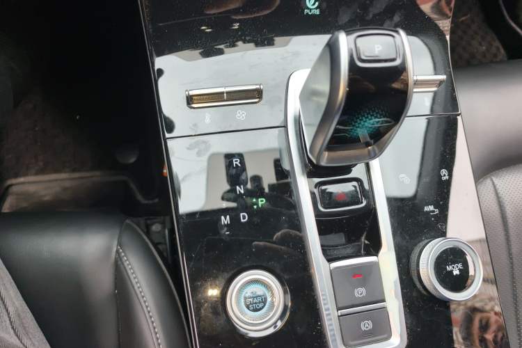 Used Chery Tiggo 8 PLUS 2022 Kunpeng Edition 390TGDI DCT Passion Plus Gear Lever