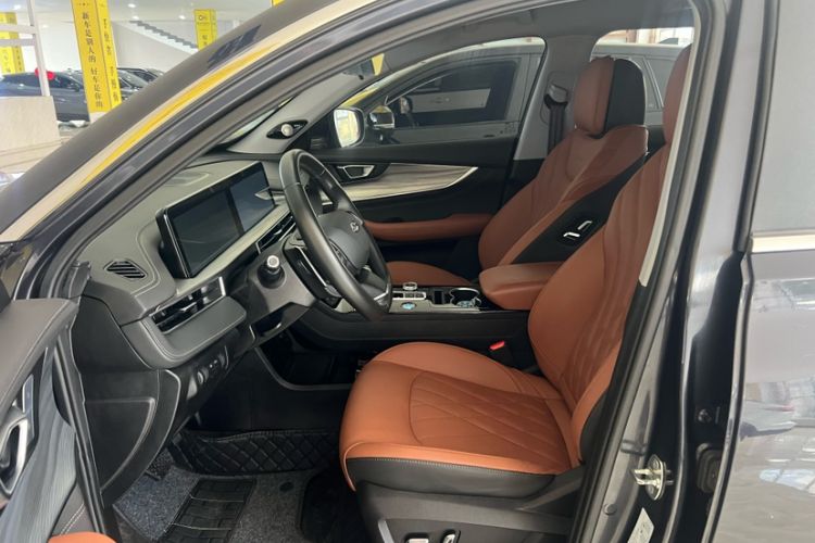 Used Chery Tiggo 8 PLUS 2022 Kunpeng Edition 390TGDI DCT Luxury Version Interior 2