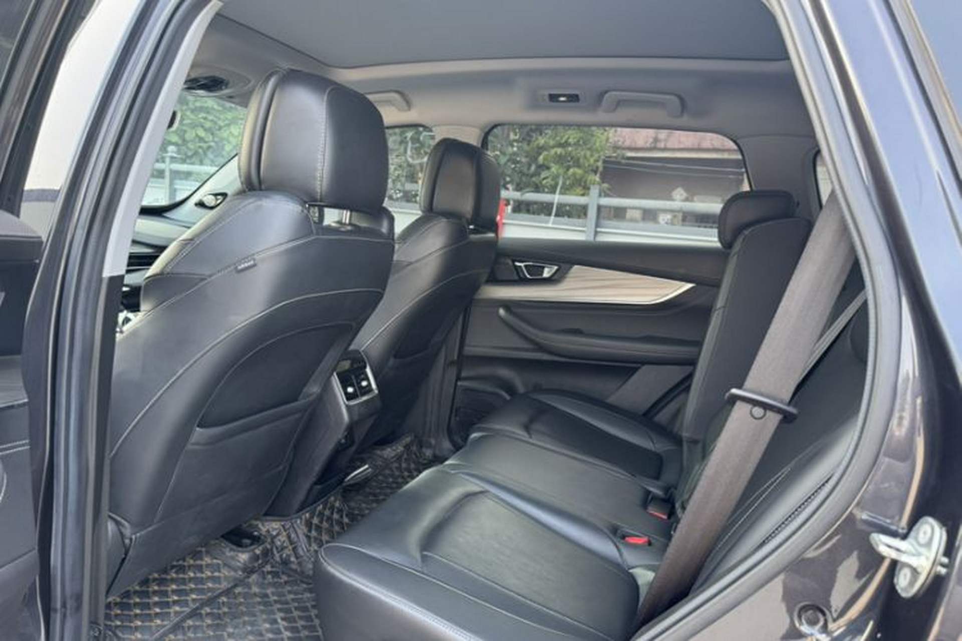 Used Chery Tiggo 8 PLUS 2022 290TGDI DCT Haoting Edition Interior 5