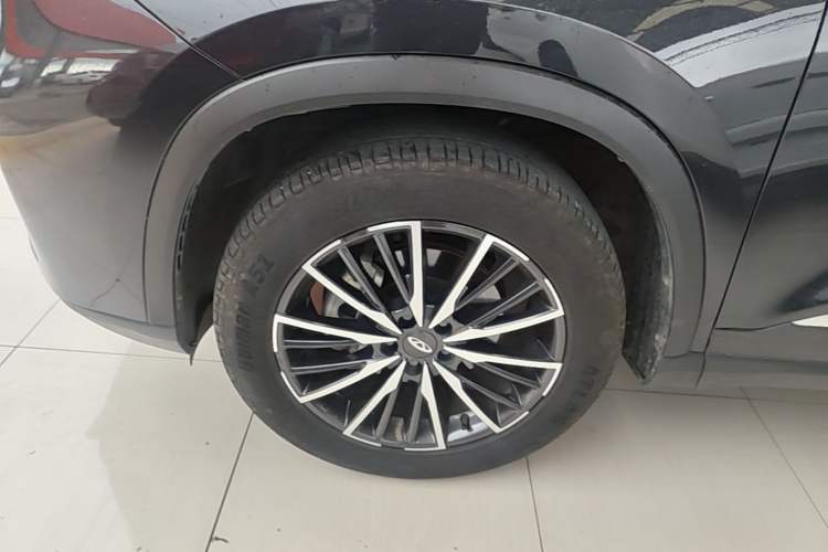 Used Chery Tiggo 8 PLUS 2022 290TGDI DCT Haoting Edition Left Front Wheel Hub