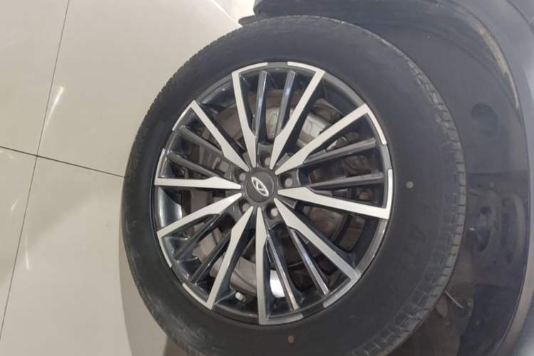 Used Chery Tiggo 8 PLUS 2022 290TGDI DCT Haoting Edition Left Front Wheel Hub