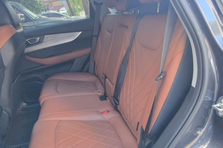 Used Chery Tiggo 8 PLUS 2022 Kunpeng Edition 390TGDI DCT Luxury+ Edition Left Rear Seat