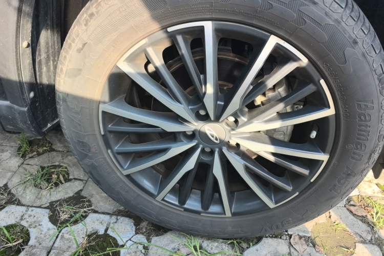 Used Chery Tiggo 8 PLUS 2022 Kunpeng Edition 390TGDI DCT Passion Plus Right Front Wheel Hub