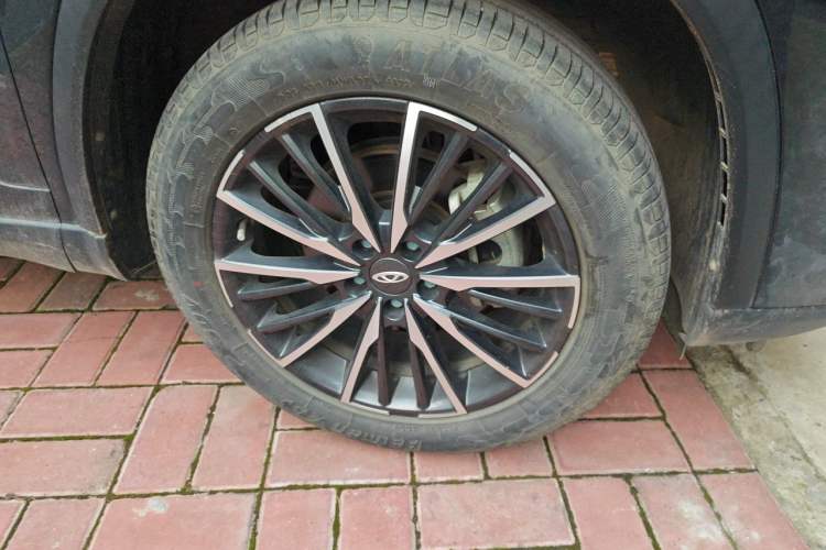 Used Chery Tiggo 8 PLUS 2022 290TGDI DCT Luxury Edition+ Right Front Wheel Hub