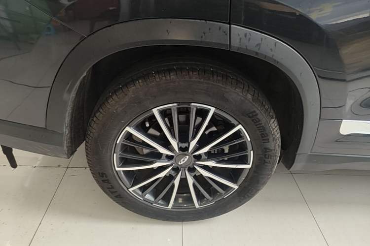 Used Chery Tiggo 8 PLUS 2022 290TGDI DCT Haoting Edition Right Rear Wheel Hub
