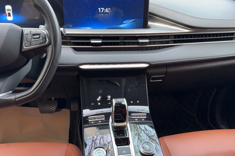 Used Chery Tiggo 8 PLUS 2022 Kunpeng Edition 390TGDI DCT Luxury Version Audio And AC Panel