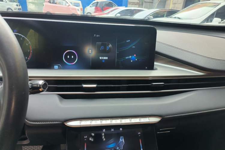 Used Chery Tiggo 8 PLUS 2022 Kunpeng Edition 390TGDI DCT Luxury Version Audio And AC Panel